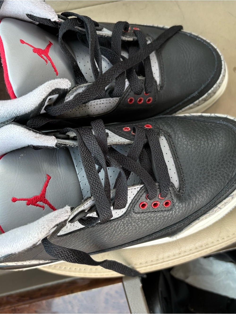 Nike Men's Black/Gray/Red Retro Basketball Sneakers